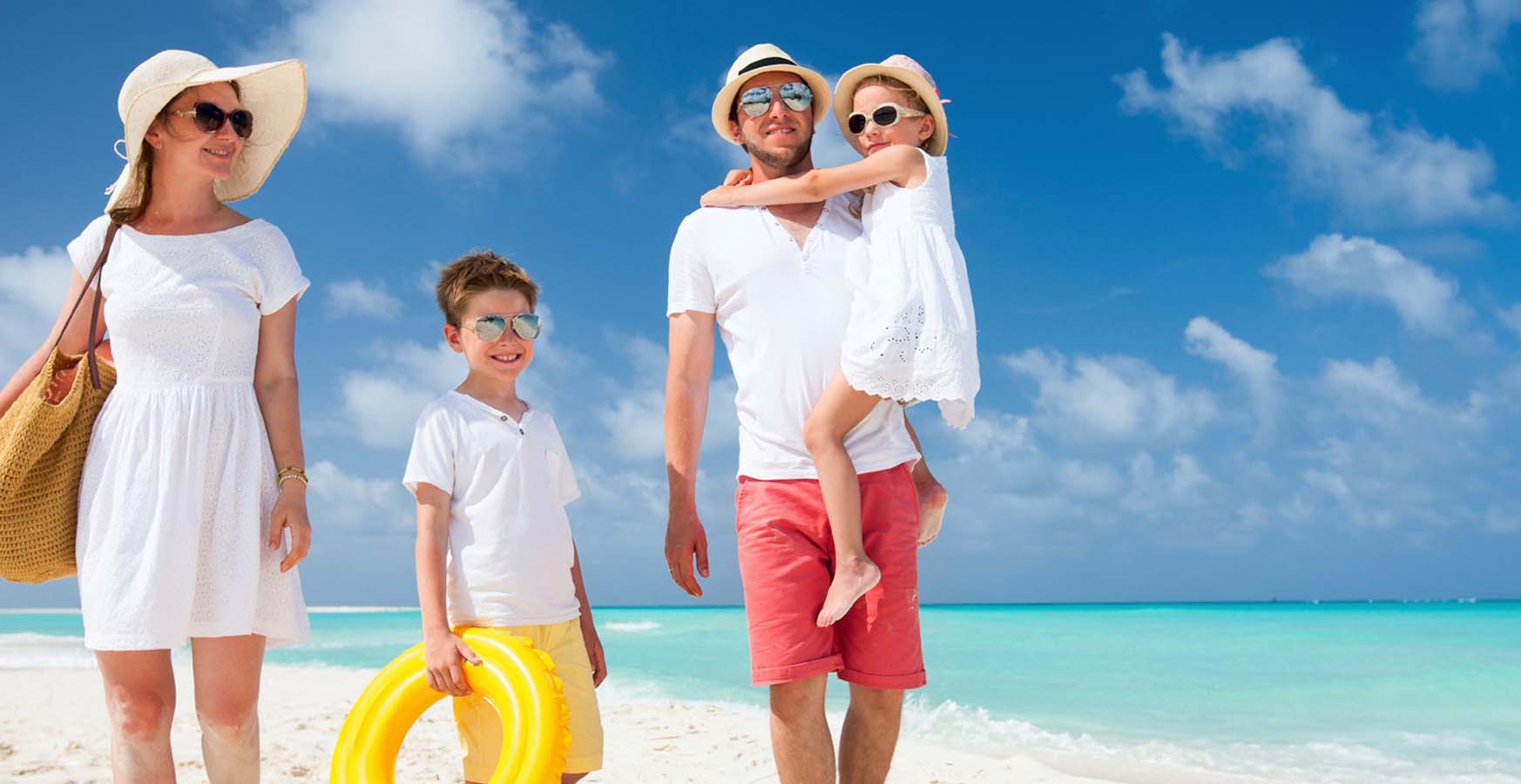 Девушка с планшетом